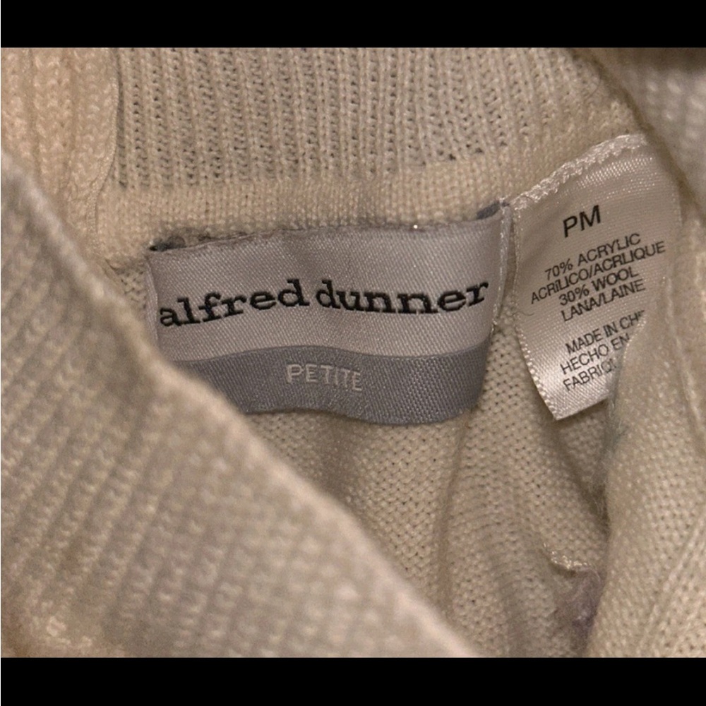 Vintage Alfred Dunner Sweater M Petite Cream Purple Floral Embroidered Grandma - Picture 3 of 4